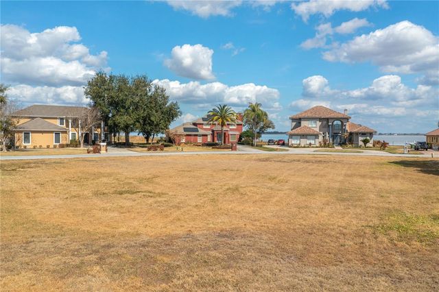 332 HAMILTON SHORE DRIVE, Winter Haven, FL 33883