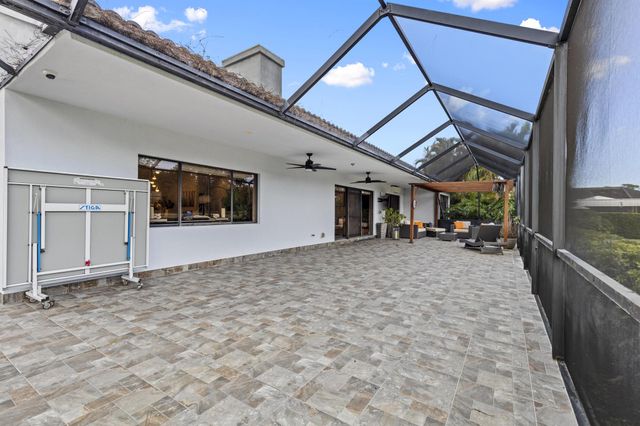 10718 Boca Woods Lane, Boca Raton, FL 33428