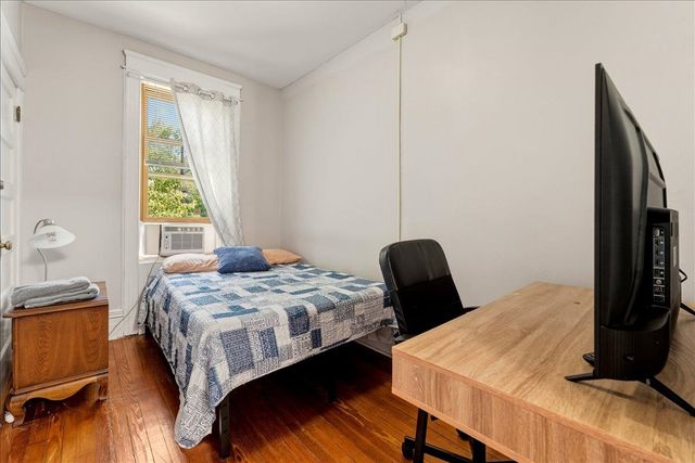 257 WOODLAWN AVE, Jc, West Bergen, NJ 07305