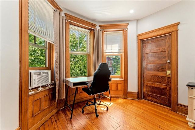 257 WOODLAWN AVE, Jc, West Bergen, NJ 07305