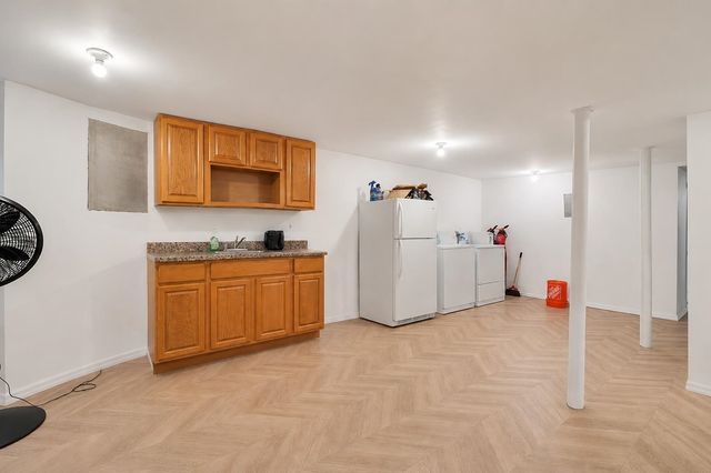 257 WOODLAWN AVE, Jc, West Bergen, NJ 07305