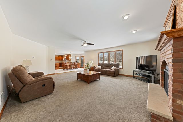 18753 Rosewood Lane, Mokena, IL 60448