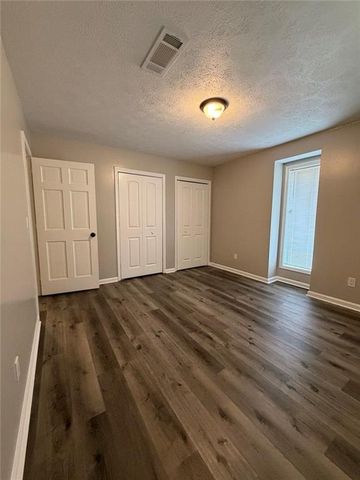 2294 SE Fairview Road SE, Conyers, GA 30013