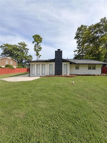 2294 SE Fairview Road SE, Conyers, GA 30013