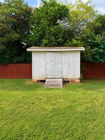 2294 SE Fairview Road SE, Conyers, GA 30013