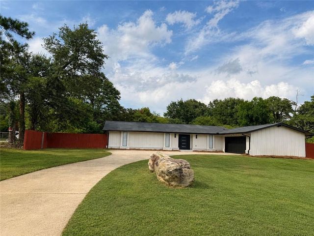 2294 SE Fairview Road SE, Conyers, GA 30013