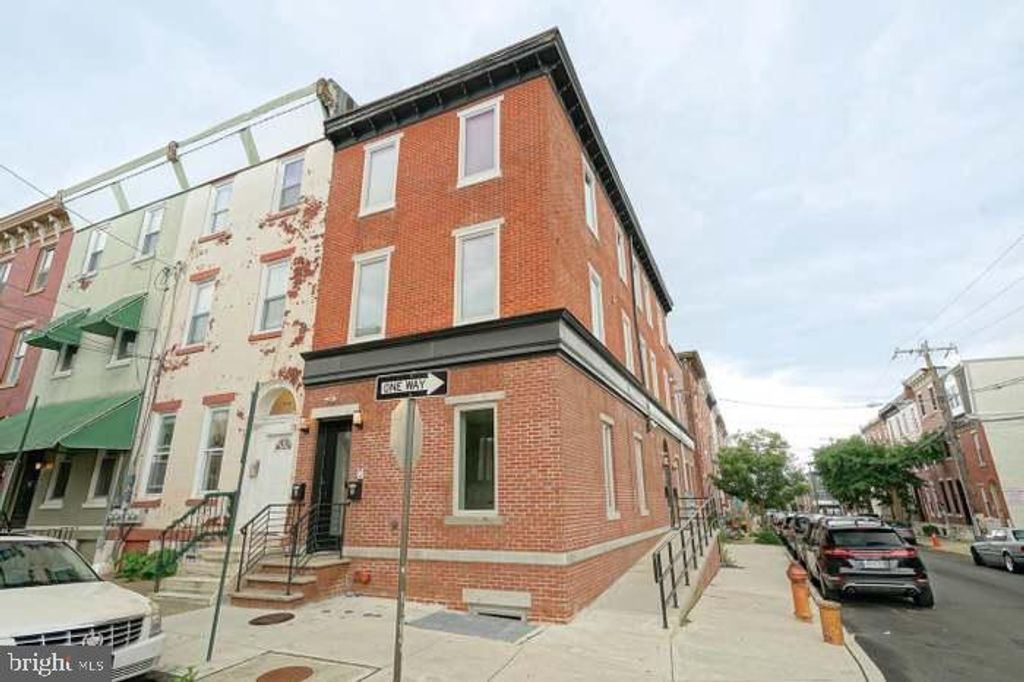 801 N 17TH ST #2, PHILADELPHIA, PA 19130 — exterior