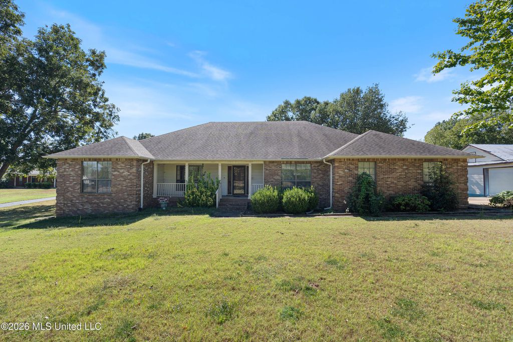 4075 Davall Drive, Olive Branch, MS 38654 — exterior