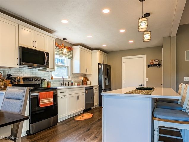 546 E Mohawk Drive, Malvern, OH 44644