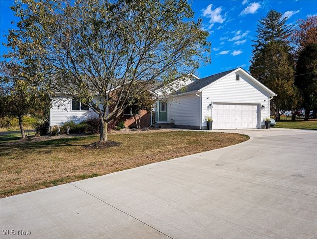 546 E Mohawk Drive, Malvern, OH 44644