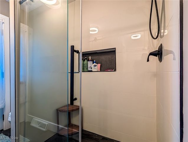 546 E Mohawk Drive, Malvern, OH 44644