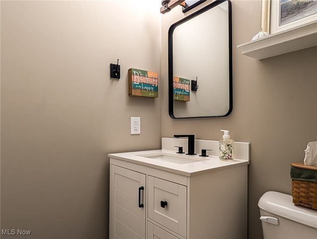 546 E Mohawk Drive, Malvern, OH 44644