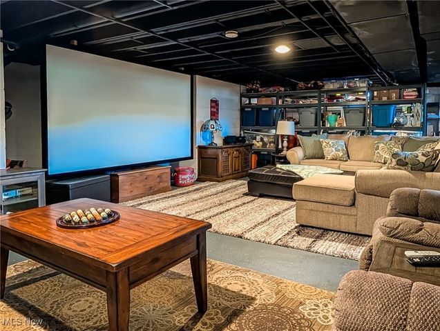 546 E Mohawk Drive, Malvern, OH 44644