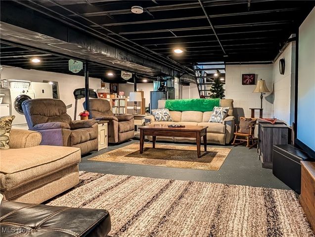 546 E Mohawk Drive, Malvern, OH 44644