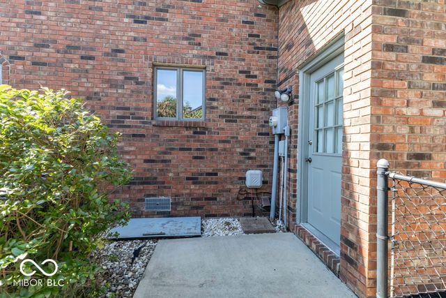 3713 Wild Ivy Drive, Indianapolis, IN 46227