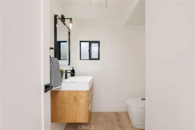 5856 Halbrent Avenue, Sherman Oaks, CA 91411