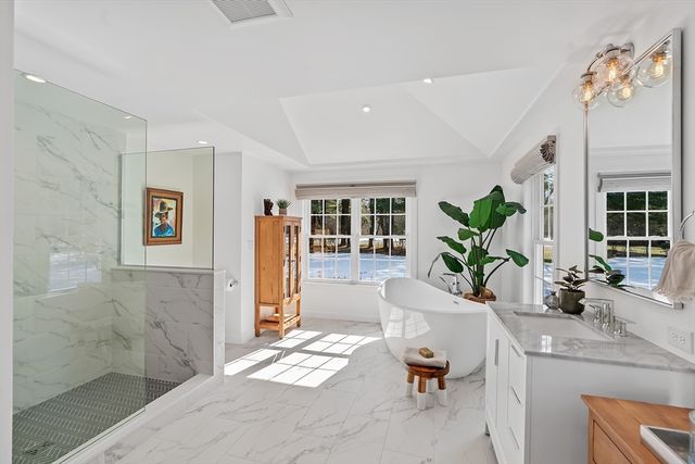 21 Decatur Lane, Wayland, MA 01778