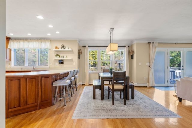 35 Pokanoket Ln, Marshfield, MA 02050