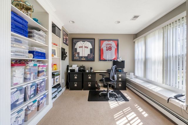 35 Pokanoket Ln, Marshfield, MA 02050