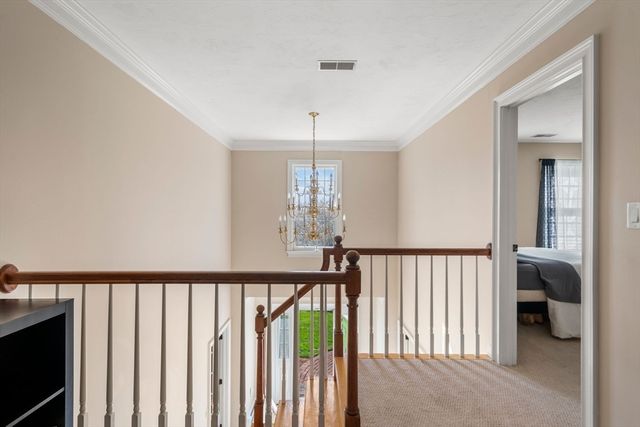 35 Pokanoket Ln, Marshfield, MA 02050