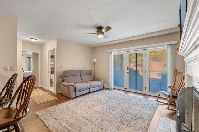 35 Pokanoket Ln, Marshfield, MA 02050