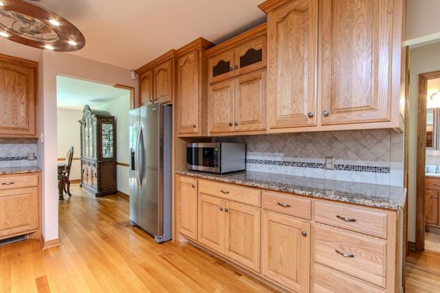 1910 HAMBURG LOOP, Savannah, TN 38372