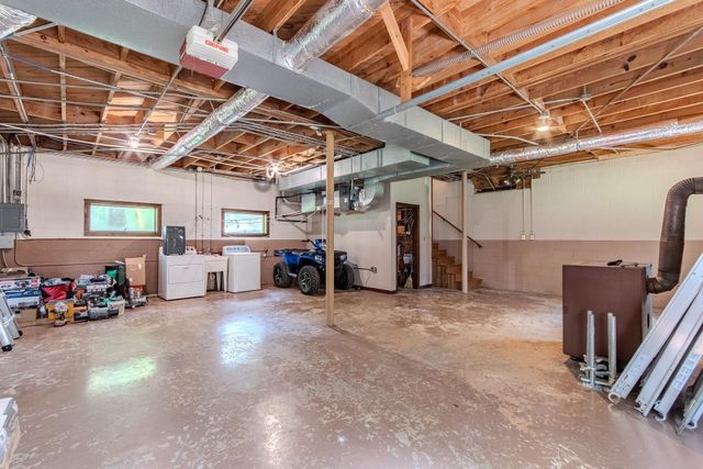 1910 HAMBURG LOOP, Savannah, TN 38372