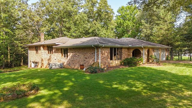 1910 HAMBURG LOOP, Savannah, TN 38372