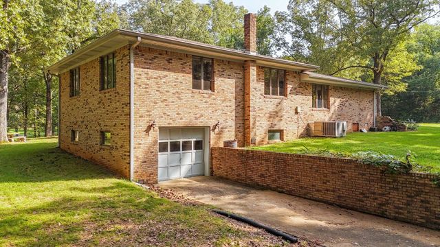 1910 HAMBURG LOOP, Savannah, TN 38372