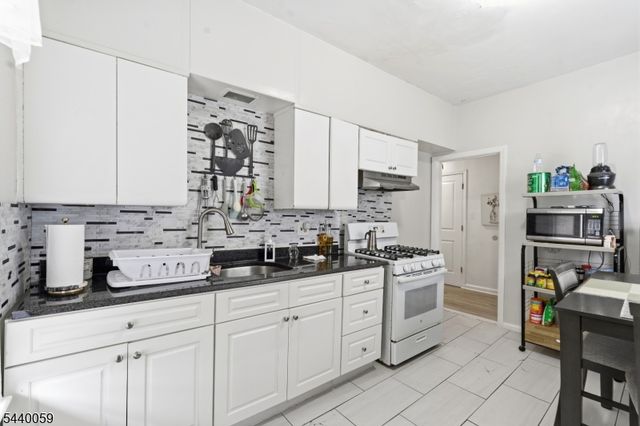 411 15Th Ave, Paterson City, NJ 07504