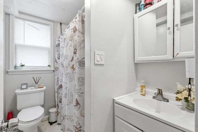 411 15Th Ave, Paterson City, NJ 07504