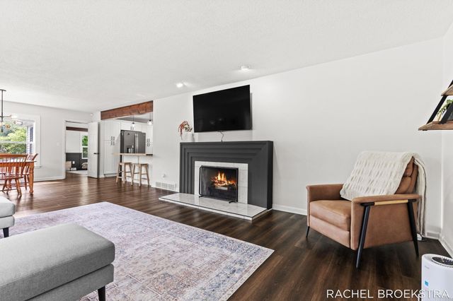 3185 Baker Park Drive Se, City Of Grand Rapids, MI 49508