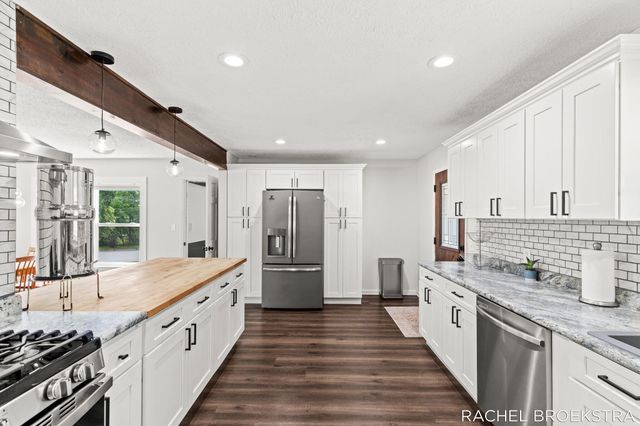 3185 Baker Park Drive Se, City Of Grand Rapids, MI 49508