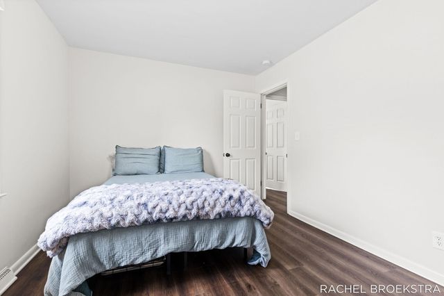 3185 Baker Park Drive Se, City Of Grand Rapids, MI 49508
