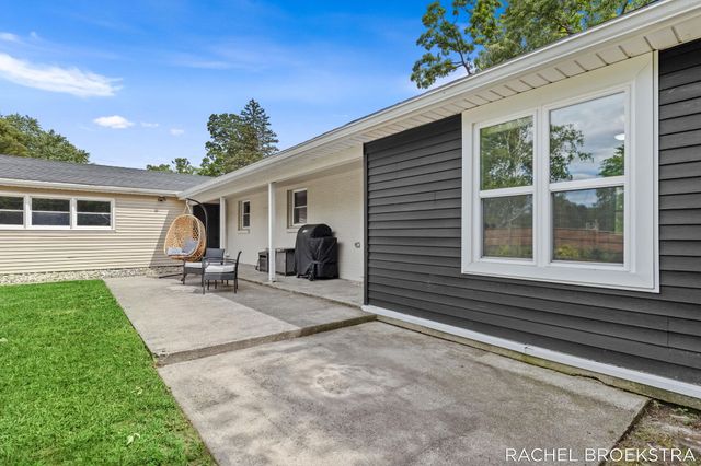3185 Baker Park Drive Se, City Of Grand Rapids, MI 49508