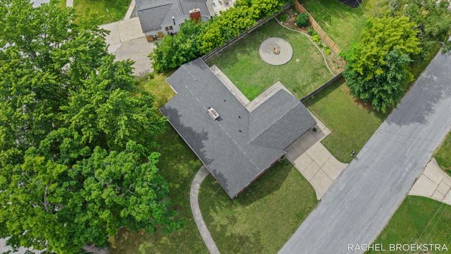 3185 Baker Park Drive Se, City Of Grand Rapids, MI 49508