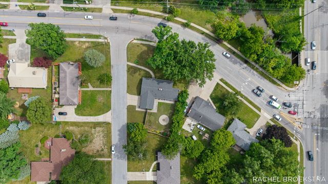 3185 Baker Park Drive Se, City Of Grand Rapids, MI 49508