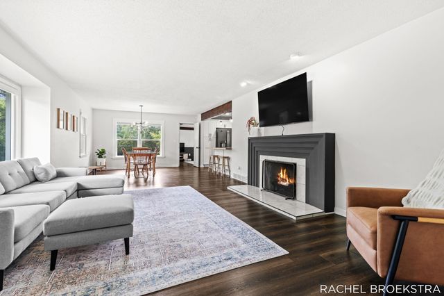 3185 Baker Park Drive Se, City Of Grand Rapids, MI 49508