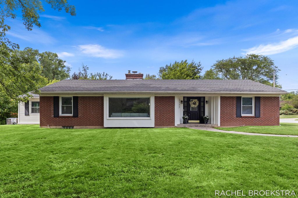 3185 Baker Park Drive Se, City Of Grand Rapids, MI 49508