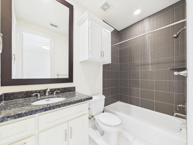 11025 Sherwood Grove, Houston, TX 77043