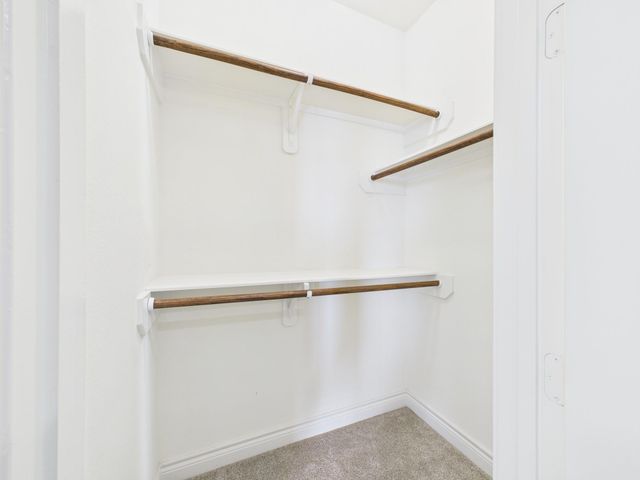 11025 Sherwood Grove, Houston, TX 77043