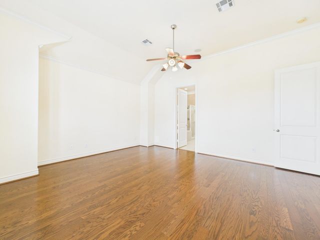 11025 Sherwood Grove, Houston, TX 77043