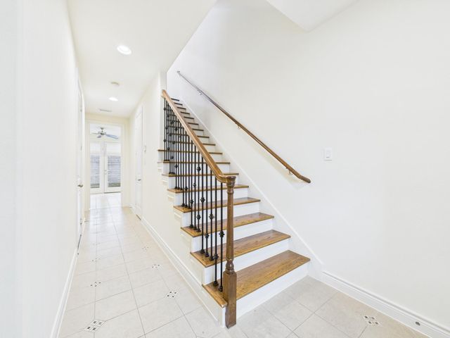 11025 Sherwood Grove, Houston, TX 77043