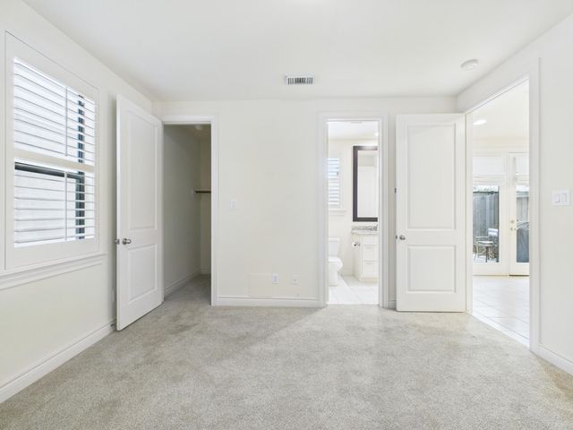 11025 Sherwood Grove, Houston, TX 77043