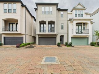 11025 Sherwood Grove, Houston, TX 77043