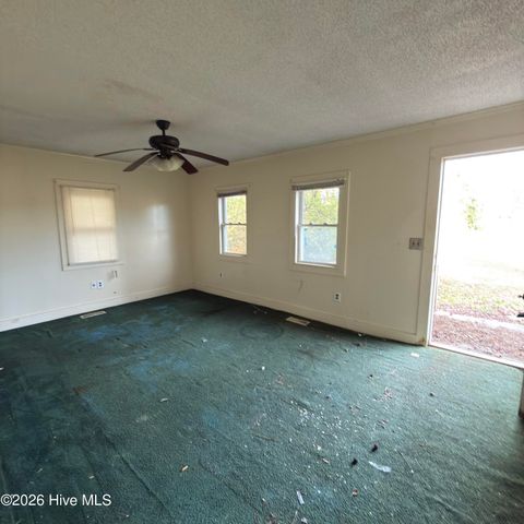 82 Long Ridge Road, Plymouth, NC 27962