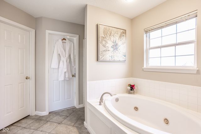 15802 River Birch Road, Westfield, IN 46074