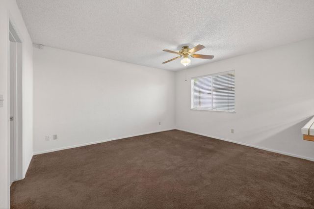 3392 N Forestiere Avenue, Fresno, CA 93722