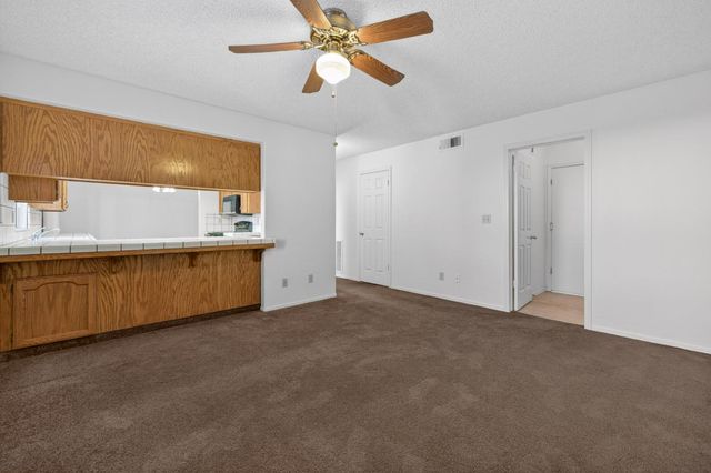 3392 N Forestiere Avenue, Fresno, CA 93722