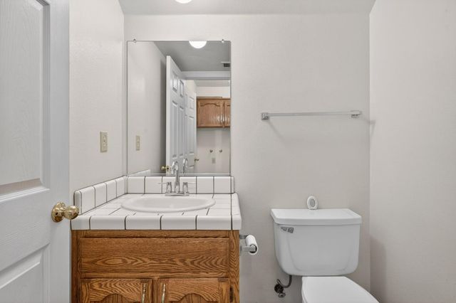3392 N Forestiere Avenue, Fresno, CA 93722